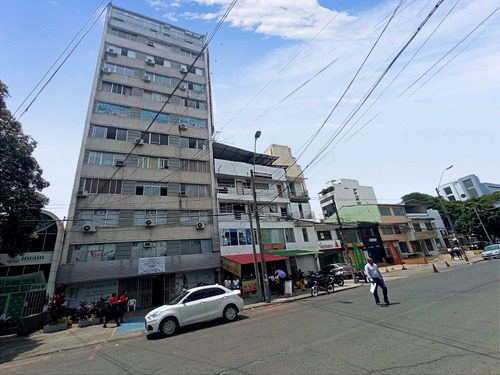 Maravilloso Consultorio En El Norte De Cali - Edificio Centro De Especialistas