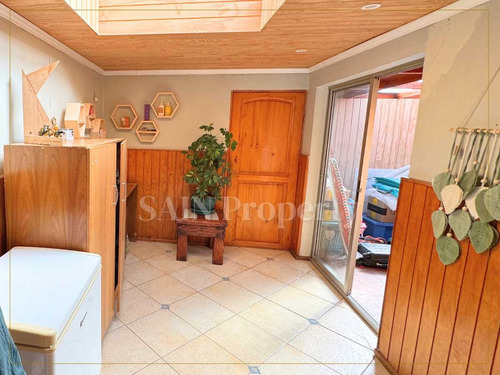Propiedad Sólida En Sector Residencial (97116)