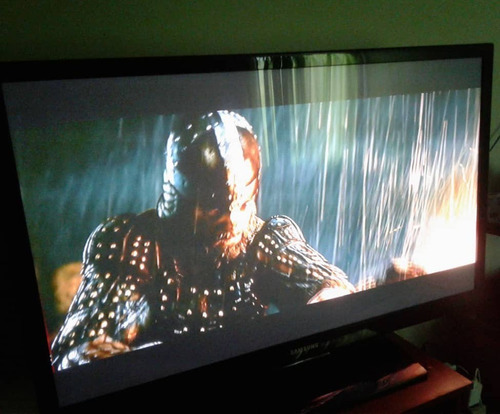 Imagen 3 de 5 de Televisor Samsung 43 Plasma Con Obsequio