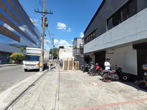Bodega En Venta En Barrio Colombia. Cod V12415