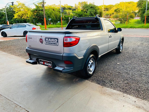 Fiat Strada Hard Working 1.4 Prata 2020