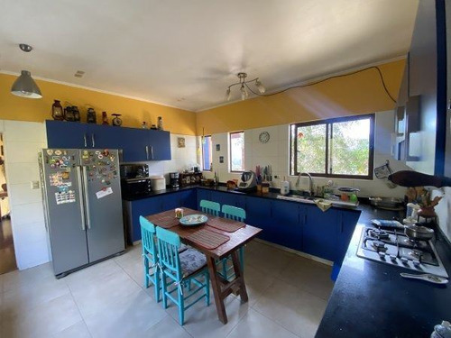 Casa En Venta De 4 Dorm. En Quilpué