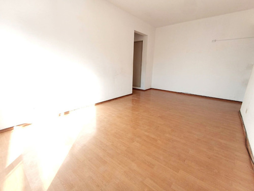 Departamento En Venta 3 Amb Con Cochera Parque Chacabuco