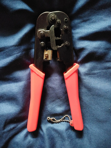 Pinza Crimpeadora Rj45 Rj11 Metálica Cortacable. (Usado)