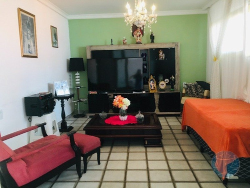 Imagem 9 de 15 de Casa No Tirol - V-11350