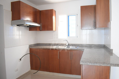 Apartamento En 2do Nivel, Prolongación Buena Vista Con Las Amenidades Necesarias Para Su Comodidad (jpa-258)