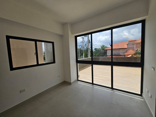 Apartamento En Venta En Mirador Norte, Santo Domingo, 95m2, 2 Hab. 2 Parqueos, Exclusivo Complejo Con Todas Las Comodidades Que Ofrece, Zona Tranquila, Seguridad, Oportunidad De Invertir En Tu Sueño.