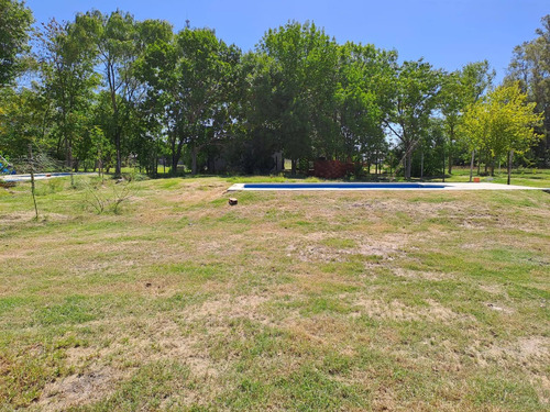 Venta Terreno / Lote Con Pileta En Alejandro Korn