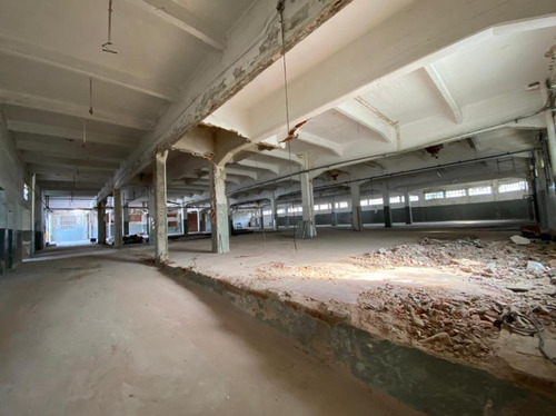 Imagen 5 de 6 de Oportunidad - Deposito 4.500 M2 - Lanus