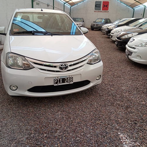 Toyota Etios 1.5 Sedan Xls 2015