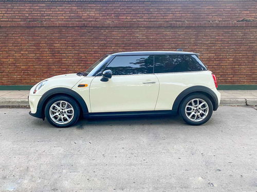 Imagen 2 de 13 de Mini Cooper 2017 1.5 F56 Pepper 136cv