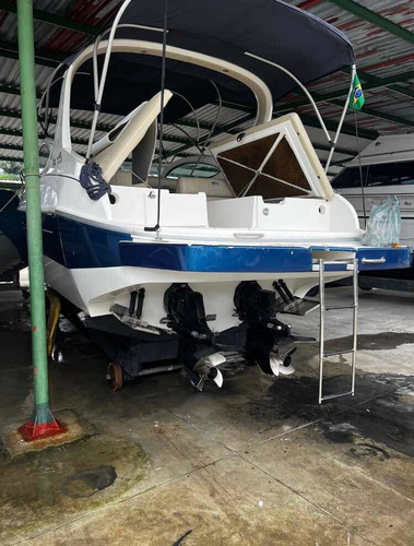 Imagem 4 de 10 de Lalncha Real 31 Class 2x Mercruiser 4.2l 200hp Diesel 2007