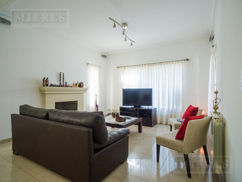 Casa En Venta, Lote Interno, Barrancas De San José, Bancalari