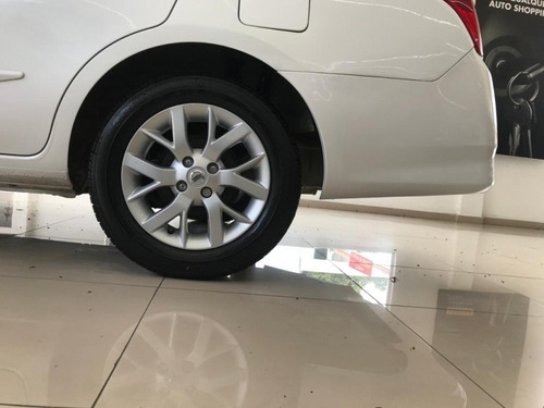 Nissan Versa 1.6 16v Flexstart Sv 4p Xtronic 2017/2018