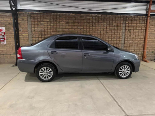 Toyota Etios 1.5 Sedan Xls 2015