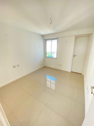 Imagem 5 de 22 de Apartamento À Venda Com 138 Metros No Guararapes - Ed.imperator