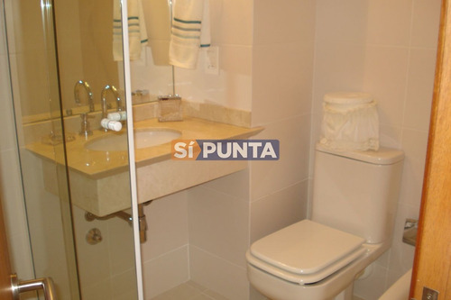 Imagen 14 de 24 de Playa Mansa, 2 Dormitorios Con Todos Los Servicios