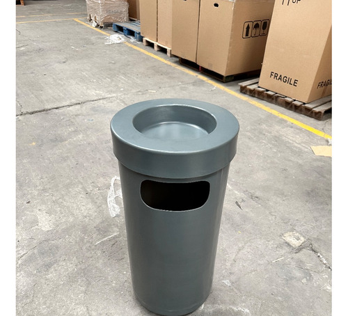 Bote De Basura Cilindrico 80l Con Cenicero/macetero Exterior Color Gris