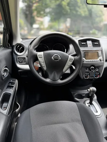 Nissan Versa 1.6 Advance