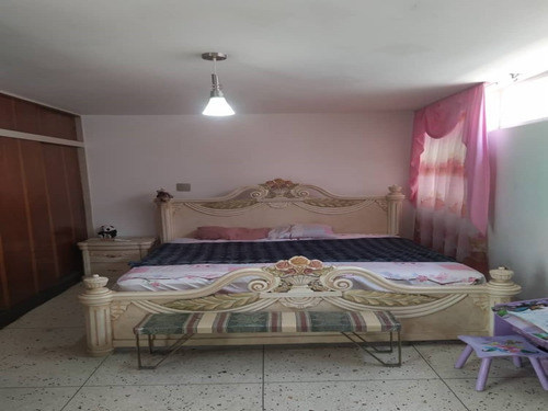 Imagen 13 de 30 de Casa En Venta - Urb Colinas De Los Ruices- Yvelisse Herrera Asesor Inmobiliario Re/max Vip Lpg 04241767041
