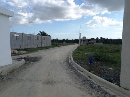 Imagen 2 de 7 de Solares Con Titulo Baratos En Santo Domingo.