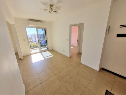 Alquiler Departamento 2 Ambientes Balcón Amenities
