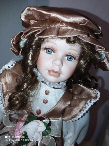 Muñeca De Porcelana