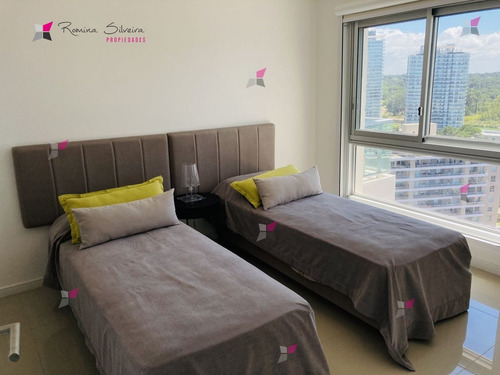 Imagen 16 de 30 de Venta De Apartamento De 3 Dormitorios En Brava Punta Del Este En Edificio Wind Tower