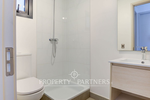 Amplio Townhouse En Excelente Ubicación 4d 3b 2e