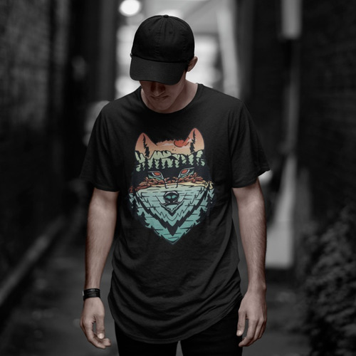 Imagen 3 de 5 de Playera De Hombre Negra Estampada Lobo Cuello Redondo
