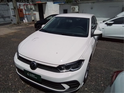 Volkswagen Polo 1.0 MPI MANUAL