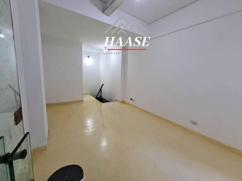 Imagen 4 de 15 de Local Al Frente 22 M2 + 33 M2 De Subsuelo En Belgrano
