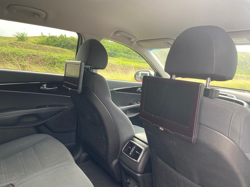 Imagen 3 de 9 de Kia Sorento 2018 2.4 L4 Lx Tela 7 Pasajeros At