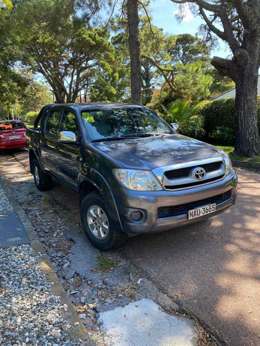 Toyota Hilux Sr 4x2