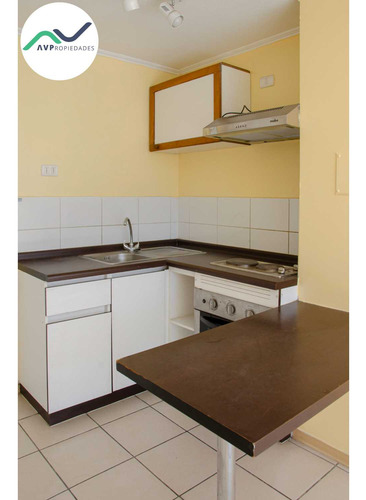Arriendo Depto 1015 De 1d En Metro Hospitales (94608)