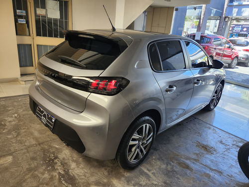Peugeot 208 1.6 Feline Tiptronic