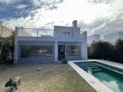 Casa En Venta De Dos Dormitorios, La Estanzuela, Zona Norte, Córdoba
