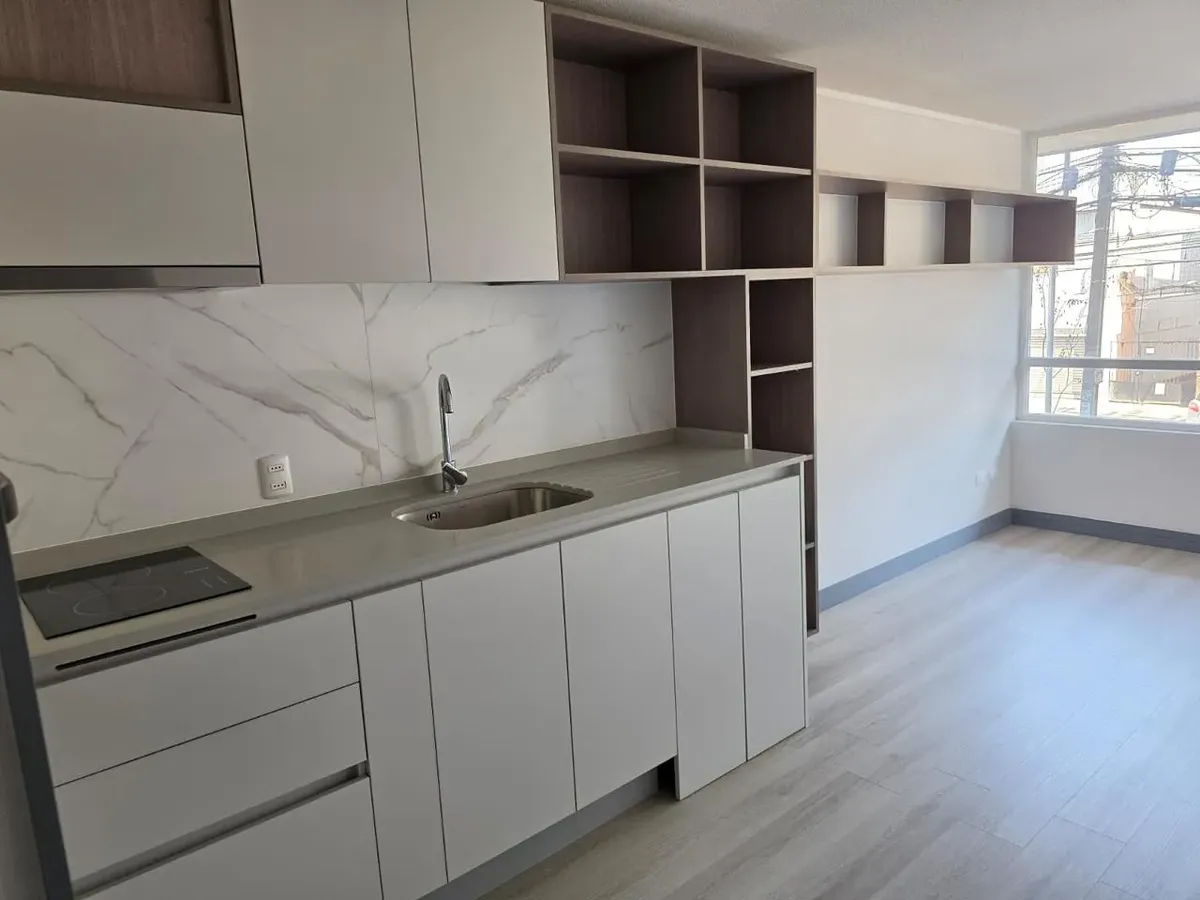 Imagen 2 de 19 de Arriendo Departamento Nuevo 1 Dormitorio Cercano A Metro