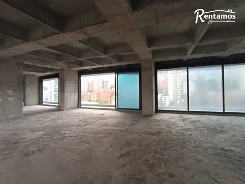 Oficina En Arriendo En Los Balsos. Cod A775069