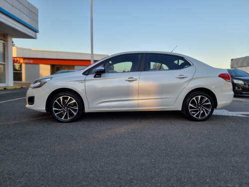 Imagen 11 de 21 de Citroen C4 Lounge S Edition 2016 Mr