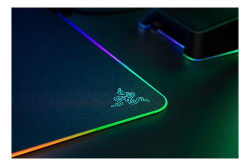 Imagen 4 de 9 de Mouse Pad gamer Razer Firefly V2 Firefly de tela y goma 255mm x 355mm x 3mm black