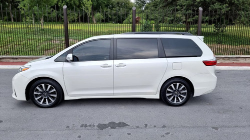 Imagen 6 de 11 de Toyota Sienna Limited 2020