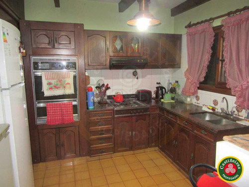 Venta - Chalet En Triplex - 4 Dormitorios - Parque - Cochera - Apta Credito - Aceta Permuta !!!!