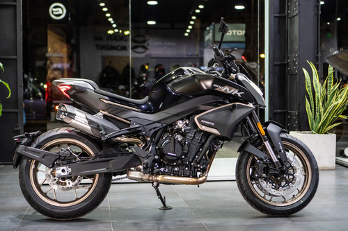 Cf Moto 800 Nk (no Mt07 ,mt09 Z900, Triumph Street Triple)