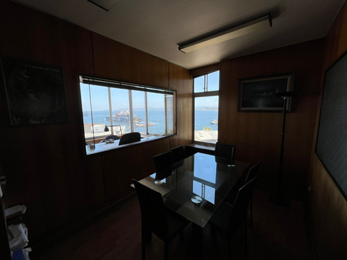 Oficina 2 Privados Vista Al Mar En Valparaíso