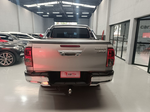 Toyota Hilux 2.8 SRX 4X4 CD 16V DIESEL 4P AUTOMÁTICO
