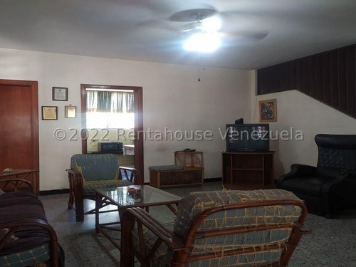 Imagen 2 de 14 de Leida Falcon Rentahouse Vende Apartamento En Tucacas Falcon 22-20814 Lf