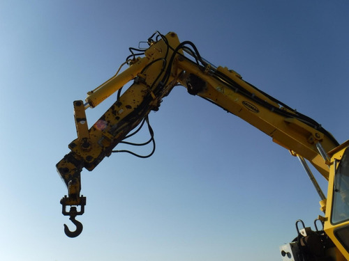 Imagen 6 de 14 de Excavadora Sobre Llantas, Uso En Vias Ferreas Geismar 15224