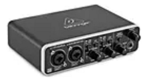 Interfaz De Audio Usb Behringer U-phoria Umc202hd Como Nueva