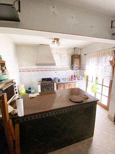 Imagen 2 de 23 de Casa - Vict.-b.centro - ¡retasada!